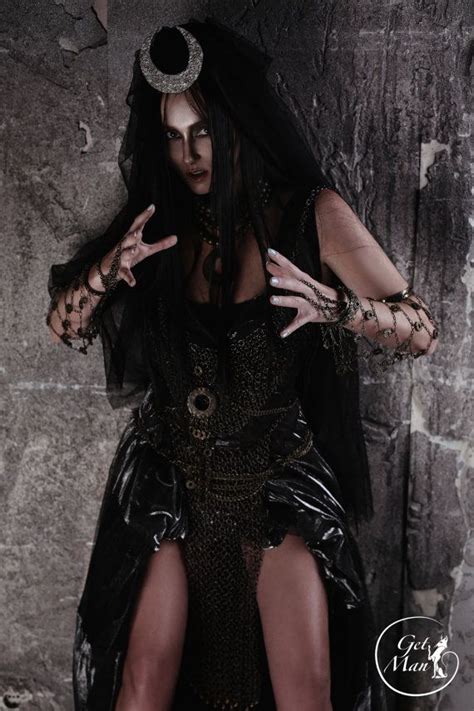 Occult enchantress garb